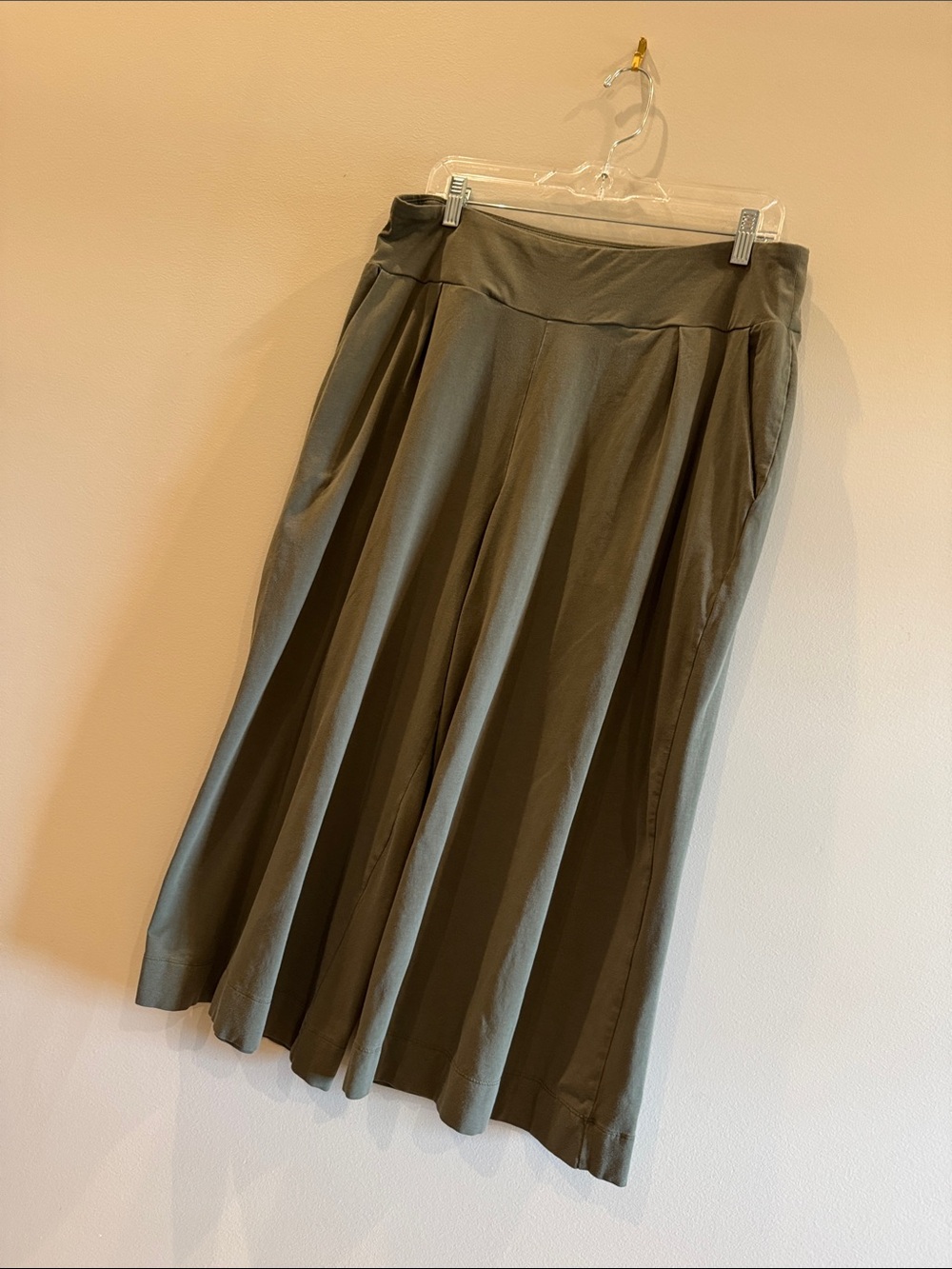 Classic Olive wide leg crop pant